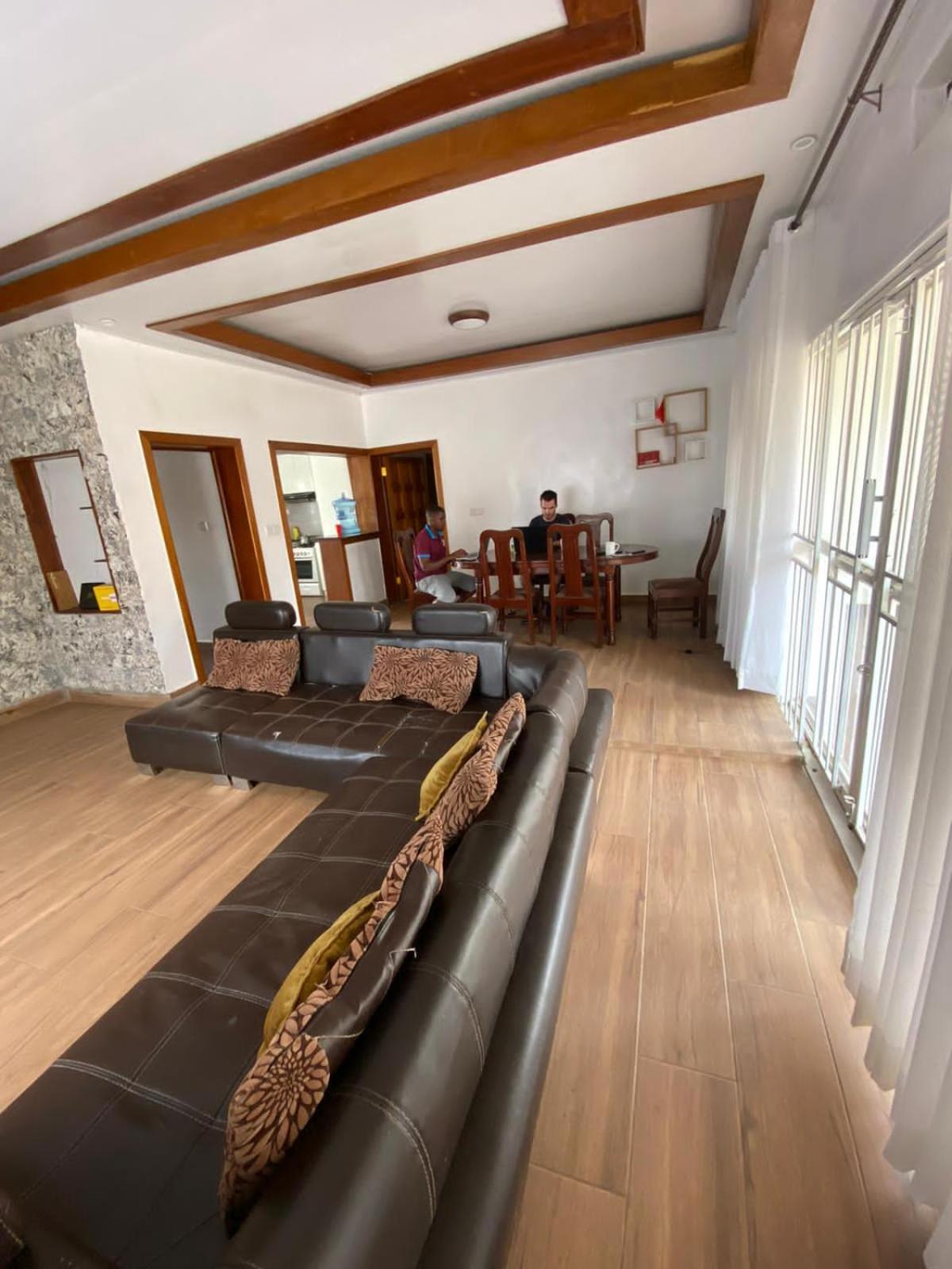 Bizi Homes คิกาลี ภายนอก รูปภาพ